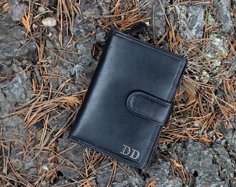 Women’s Black Leather Wallet – Handmade RFID Blocking Purse | Vintage Oiled by Wombat