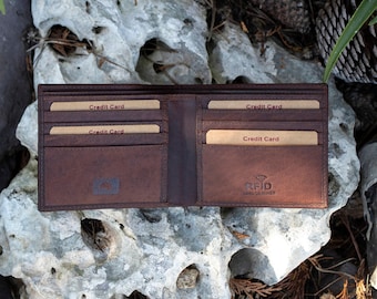 Slim Leather Wallet Bifold Compact for Men - RFID Protected - Personalized Engraved Gift by Wombat