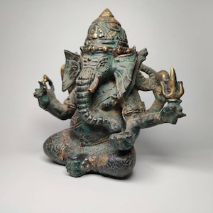 Lord Ganesha Statue, Sri Ganesh, 3 Faces Ganesha With 6 Armed, Ganesha Idol, Ganesha on Altar, Antique Ganesh Statue, Home Decor, 5.1 Inch