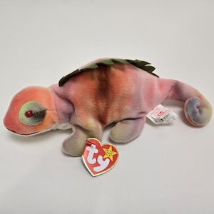 Ty Beanie Baby “Iggy” the All Pink Tie-Dye Iguana! (9 inch)