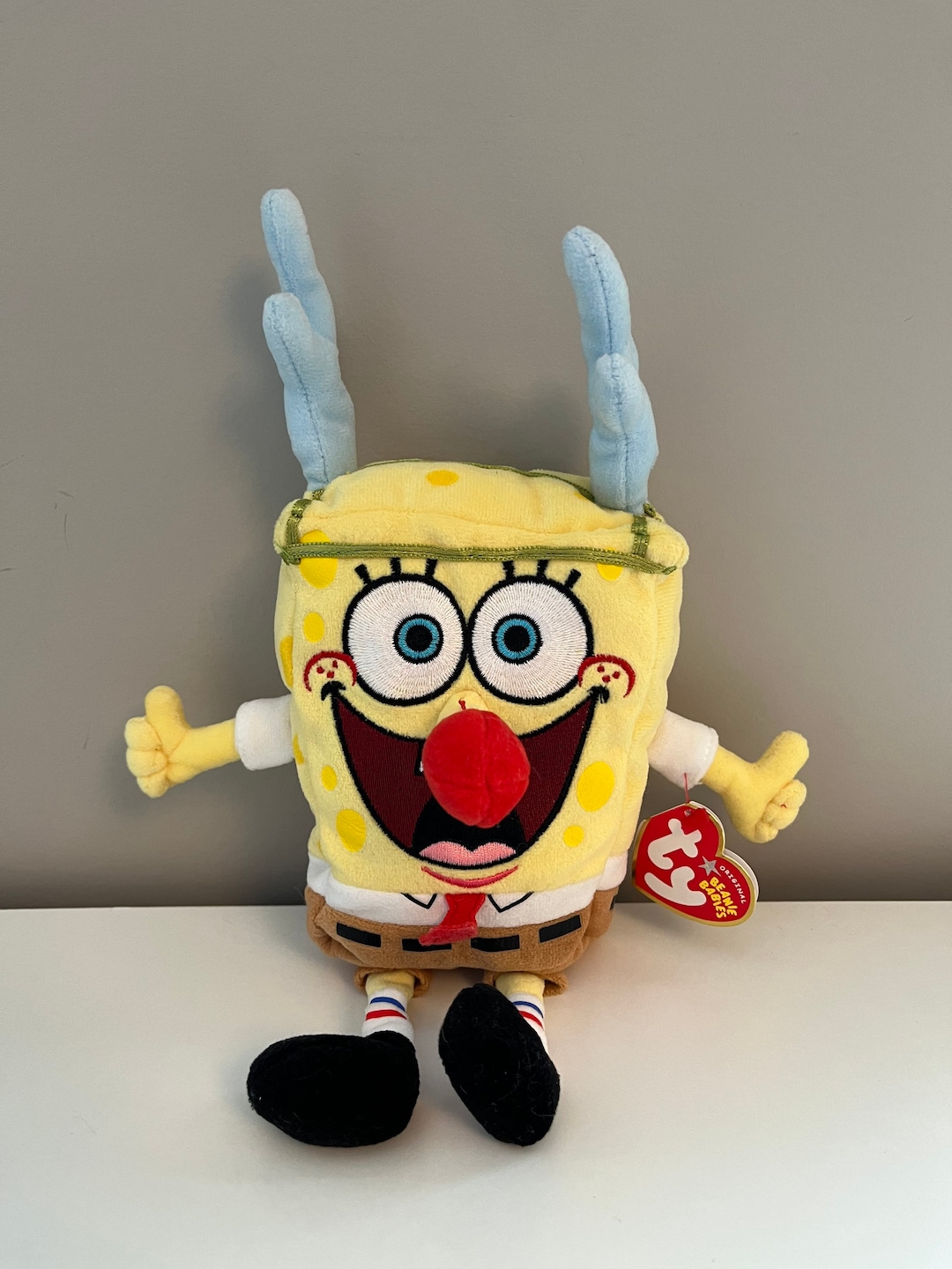 Ty Beanie Baby “spongebob Squarepants Sleigh-ride” From