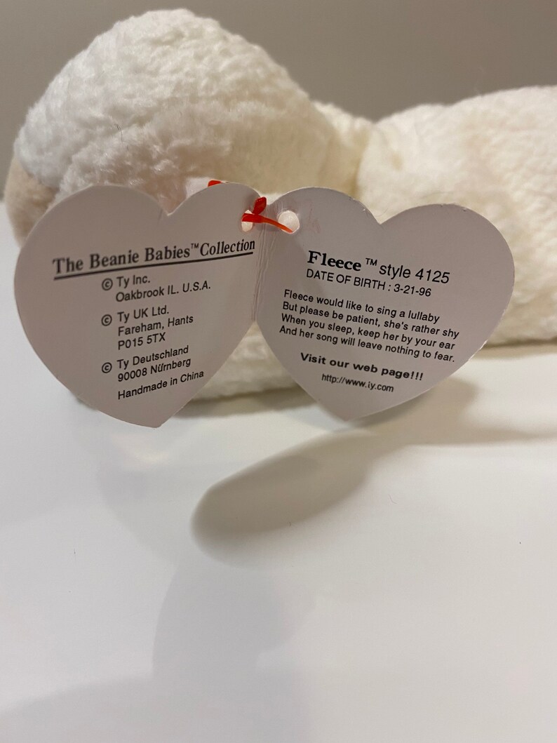 TY Beanie Baby – Flauschiges Weißes Lamm | Plüschtier Ca. 18 Cm | Kuschelig & Süß | Sammlerstück Oder Geschenk