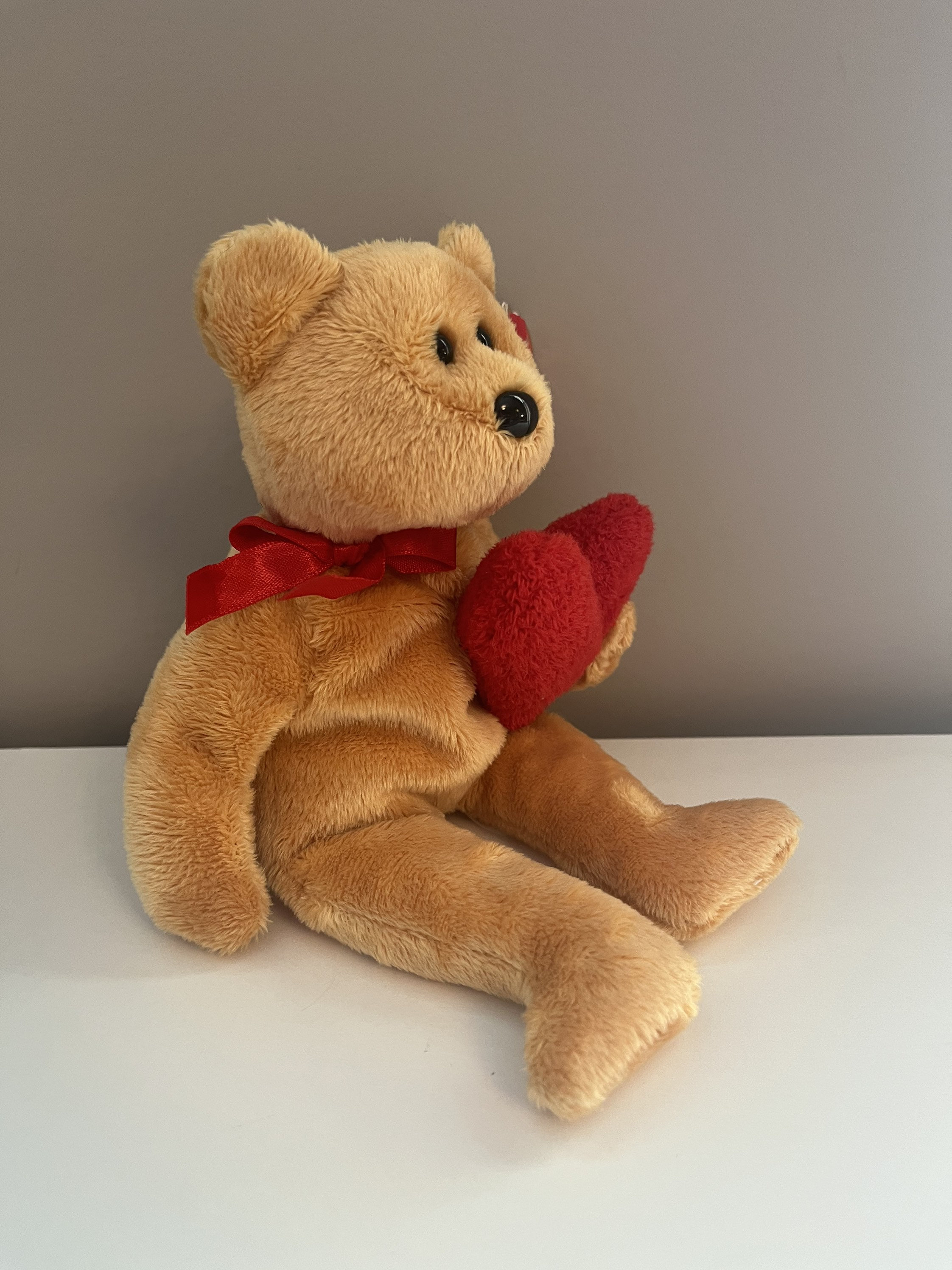 Ty Beanie Baby「グッドハート」赤いハートを持ったクマ（8.5インチ