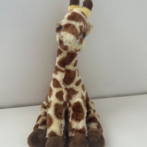 Ty Beanie Baby “Gavin” the Giraffe - No Hang Tag! (9 inch)