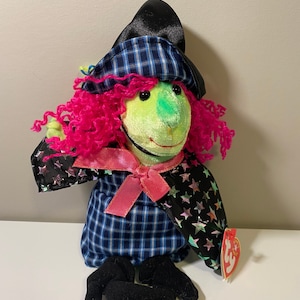 Ty Beanie Baby “Scary” the Witch (7 inch)