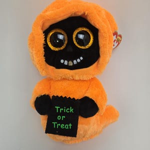 Ty Beanie Boo “Grinner” the Orange and Black Halloween Ghoul (Larger 9 inch)