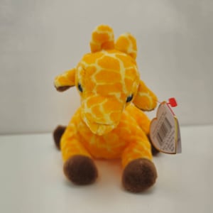 Ty Beanie Baby “Twigs” the Giraffe (7 inch)