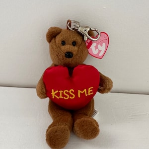 Ty Key Clips “Kiss Me”, the Bear *Small* Beanie with Metal Key Chain (4 inch)
