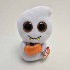 Ty Beanie Boo “Scream” the Halloween Ghost Holding a Pumpkin (6 inch) Vintage Beanies