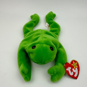 Ty Beanie Baby “Legs” the Frog! Highly sought after Ty Classic! (9 inch)