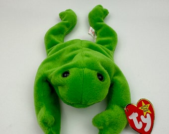 Ty Beanie Baby “Legs” the Frog! Highly sought after Ty Classic! (9 inch)