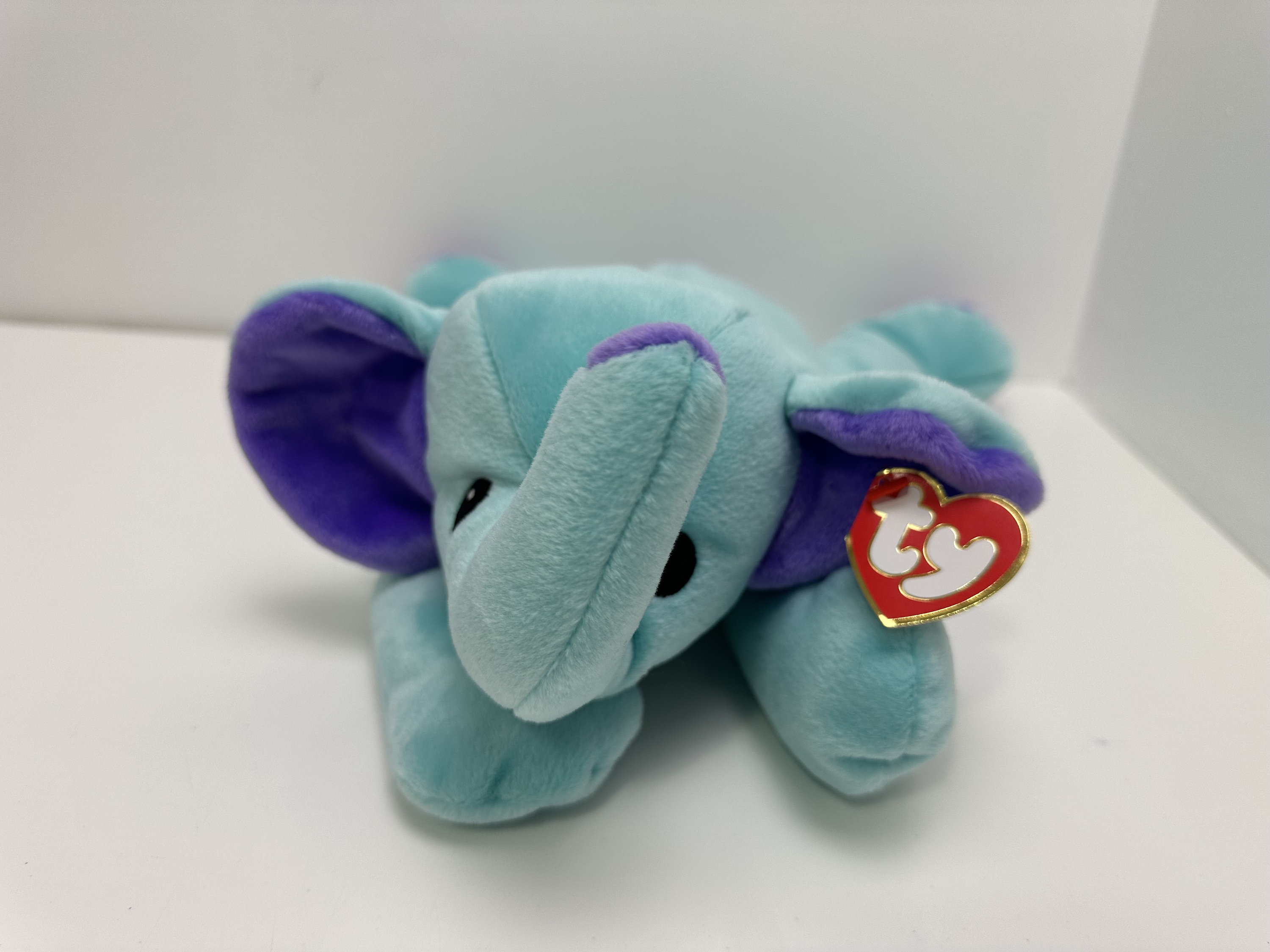 Ty Pillow Pal “Squirt” the Elephant Rare Version!! (12 inch)