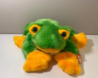Ty Beanie Buddy “Smoochy” the Frog (15 inch)