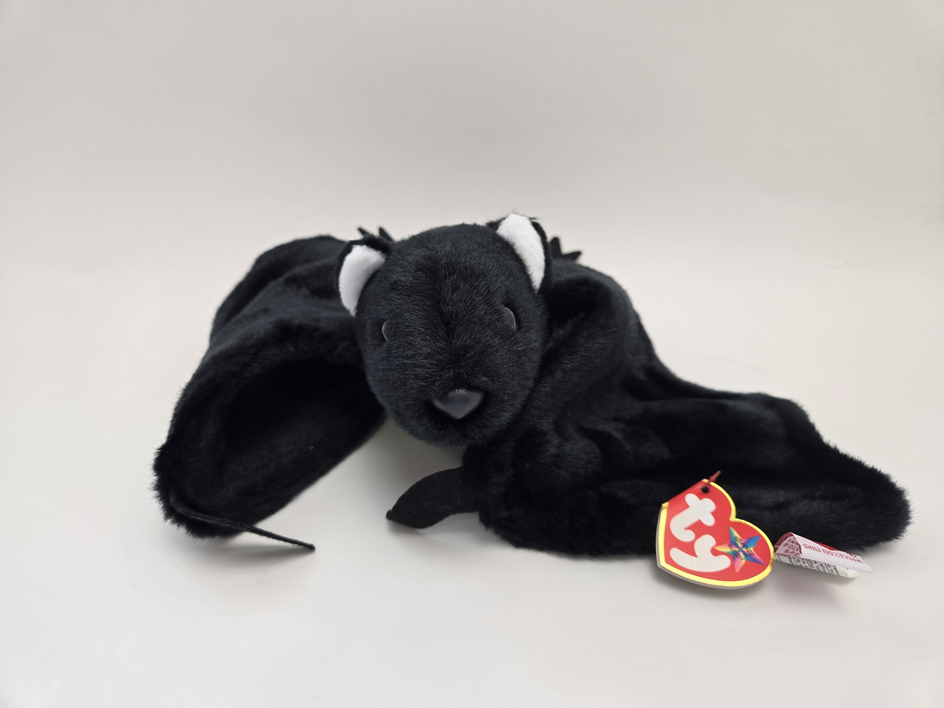 TY ビーニーバディ「レーダー」ブラックバットぬいぐるみ（翼幅17 