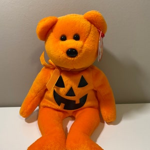 TY Beanie Baby “Treats” the Halloween Bear (8.5 inch) **RARE**