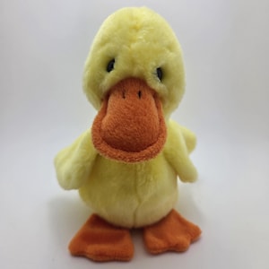 Ty Beanie Buddy “Quackers” the Duck - No Hang Tag (9.5 inch)