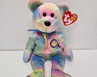 Ty Beanie Baby Clubby 6 the gorgeous Rainbow Bear - Colours Vary! (8.5 inch)