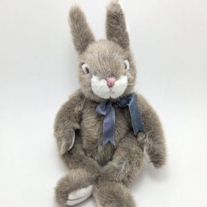 Ty Classics Collection “Baby Pokey” the Vintage Bunny 1995 - No Hang Tag RARE (10 inch)