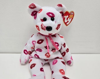 Ty Beanie Baby “Kissy” the Love Bear (8.5 inch)