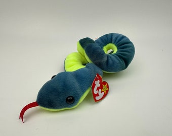 Ty Beanie Baby “Hissy” the Slithering Snake! (25 inches stretched - 4 inches coiled)