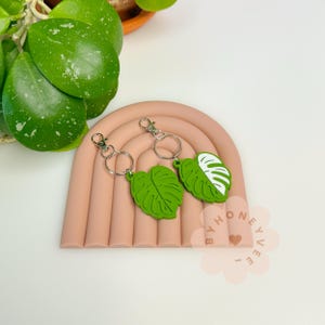 Variegated Monstera Deliciosa Keychain | Plant Lover Gift | Tropical Leaf Key Ring | Houseplant Accessory | Aesthetic Botanical Bag Charm