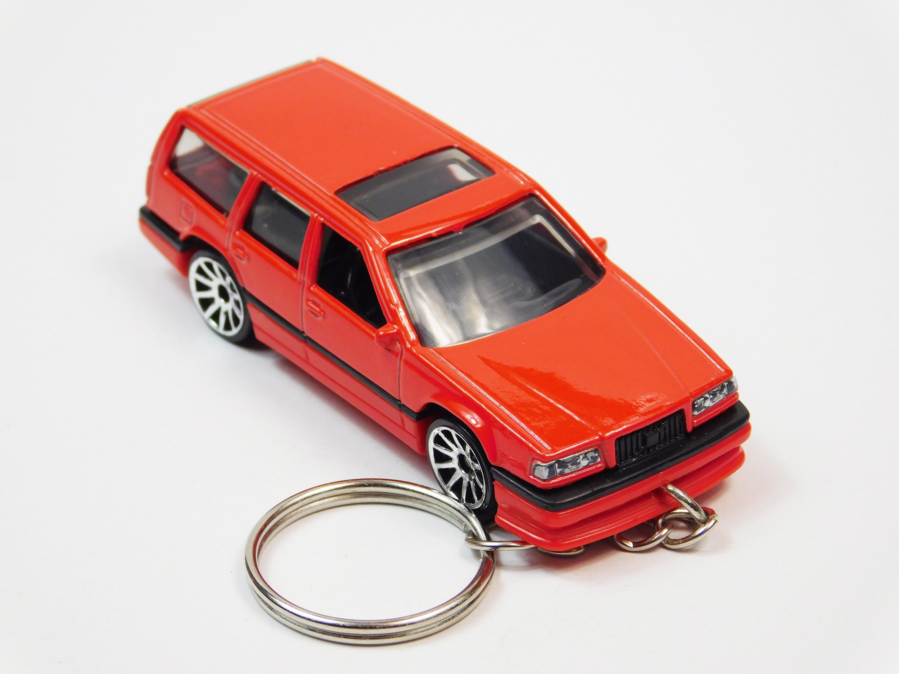 Volvo 850 Estate Keychain gift SHIPPING SAME DAY.. WORLDWIDE Etsy