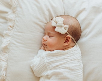 Newborn Girl Coming Home Outfit Muslin Kimono + Bow Headband. Baby Shirt and Pants Clothes Set