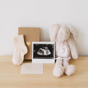Pregnancy Announcement Box to Husband, Parents and Friends. Newborn Outfit Socks and Expecting Card