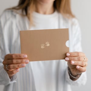 Enveloppe de rangement pour empreintes de main de bébé | Kit d'empreintes de mains DIY | Idée cadeau grossesse et nouveau-né