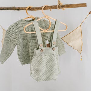 Newborn Coming Home Outfit 0-3 months | Baby Knit Set - Oversized Sweater and Bloomers