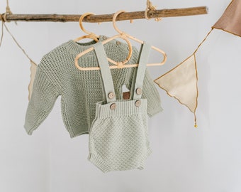 Newborn Coming Home Outfit 0-3 months | Baby Knit Set - Oversized Sweater and Bloomers