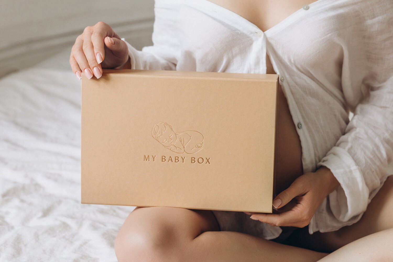 Cestino Regalo Neonato Essenziale: Set Benvenuto Con Coperta E Body Per Baby Shower E Rivelazione Genere - 3