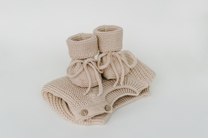 Newborn Take Me Home Outfit: Crochet Booties First Shoes and Oversized Knit Chunky Sweater with Buttons on the Shoulder