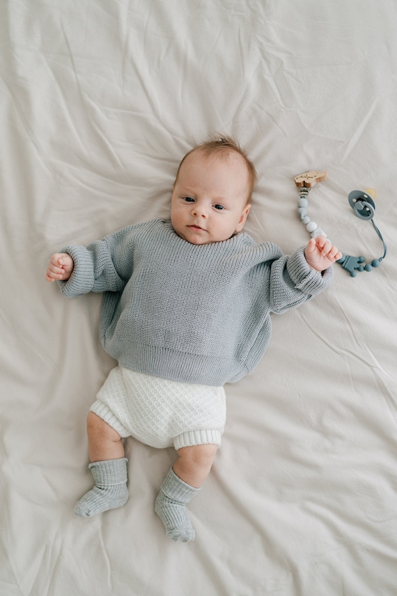 Newborn Knit Sweater 0 3 months Baby Coming Home Outfit New Baby Gift Idea. Newborn Photography Props