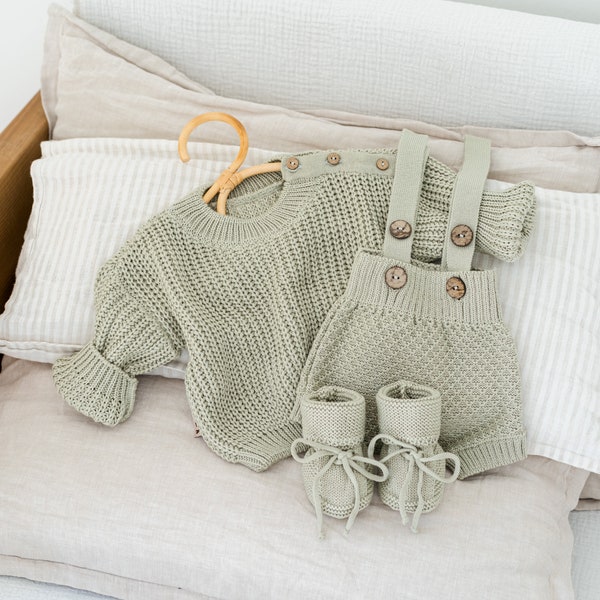 Neugeborenen Coming Home Outfit 0-3 Monate | Baby Strick Pulli, Häkelschühchen und Pumphose. Geschlecht Neutral Geschenkidee