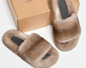 Ciabatte in pelliccia di visone: pantofole estive di lusso da
