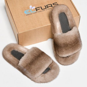 Women&#39;s Sliders Mink Fur Slippers Pastel Sliders Luxury Shoes Comfortable Summer Shoes Hand Made Shoes Natural Fur Slippers Biodegradable