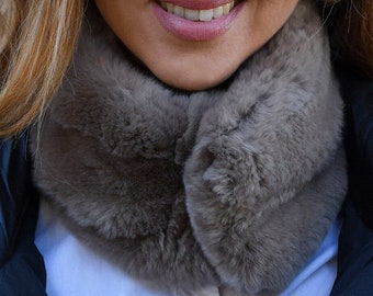 Rex Rabbit Fur Scarf: Gray Magnetic Closure, Warm Winter Neckwear