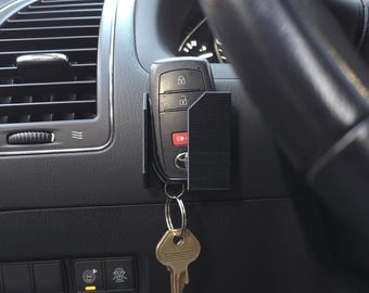 Uchwyt na kluczyk Toyota do montażu na desce rozdzielczej | Inteligentny organizer na kluczyki do Camry, Corolli, RAV4, Highlandera, Tacomy, 4Runnera – gwarancja dopasowania