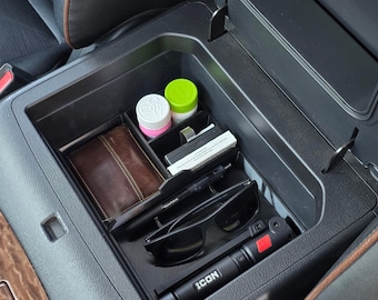 Custom Console Organizer for Nissan Armada, Infiniti QX80, 3D