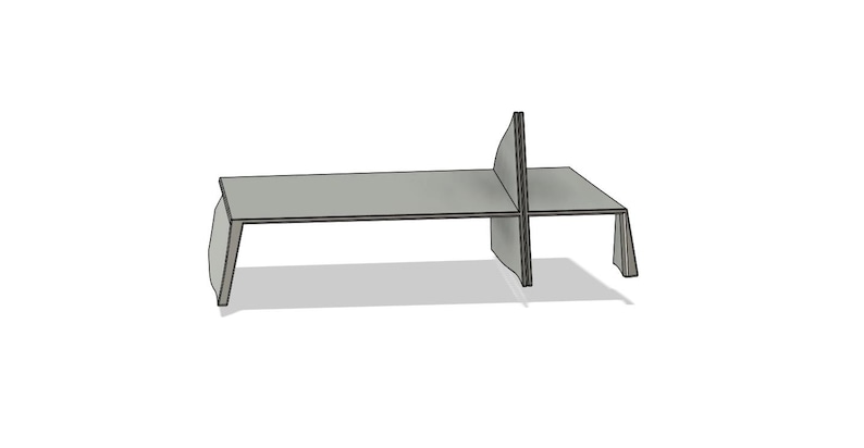 K&ouml;nnte beinhalten: Ein grauer Couchtisch mit geometrischem Design. Der Tisch hat eine rechteckige Oberseite, die von abgewinkelten Beinen und einem zentralen Teiler getragen wird. Das Design ist modern und minimalistisch, passend f&uuml;r verschiedene Einrichtungsstile.