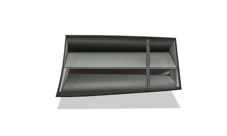 K&ouml;nnte beinhalten: Ein schwarzes, abgewinkeltes Regal mit zwei horizontalen Regalb&ouml;den und vertikalen Trennw&auml;nden. Das Regal hat einen Schatten darunter, was darauf hindeutet, dass es schwebt. Das Design ist schlicht und modern, geeignet f&uuml;r verschiedene Aufbewahrungsbed&uuml;rfnisse.