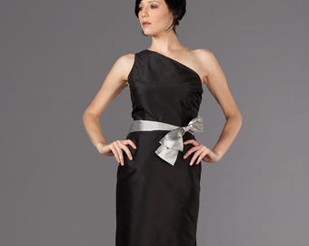 green emerald velvet dress Sculpted Shoulder Black Tie Evening Dress - Black - Size 12