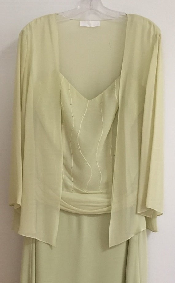 Sleek Fit Chiffon Evening Dress with Overlay Detail Green