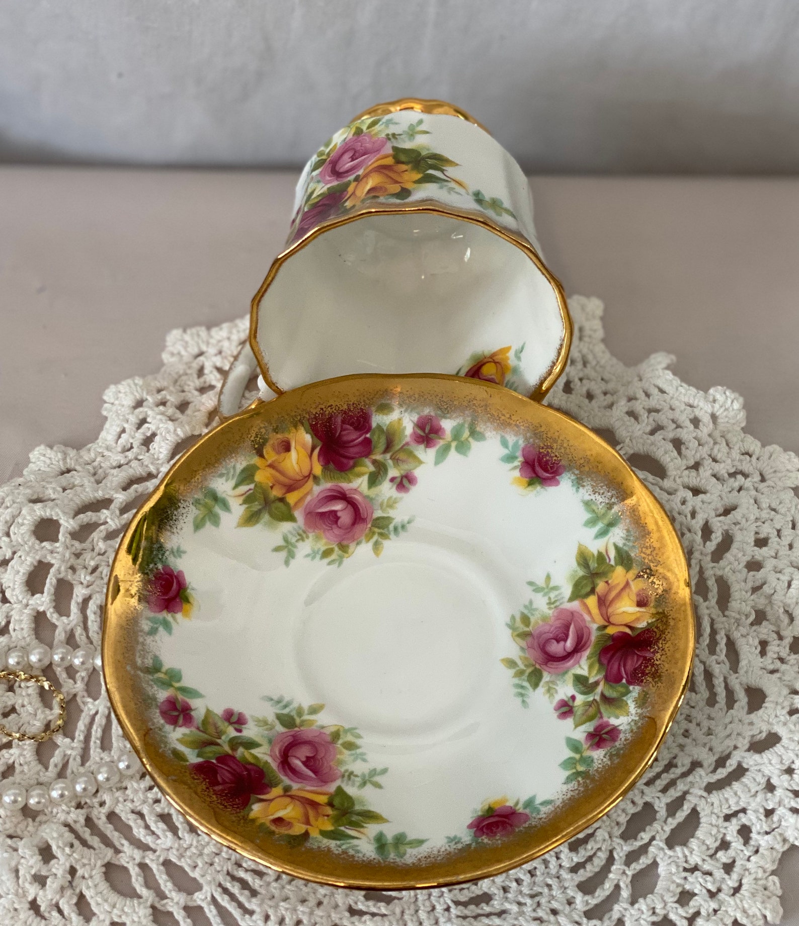 Elizabethan Fine Bone China England Cabbage Roses 3 Colors Etsy