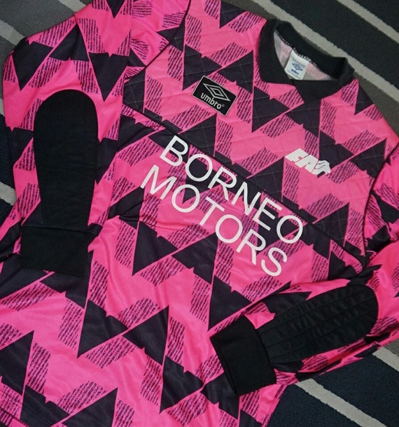 Vintage singapore umbro jersey 1991