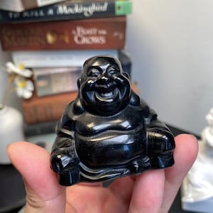 Statua del Buddha in ossidiana nera: intaglio di cristallo naturale (2,2 pollici)