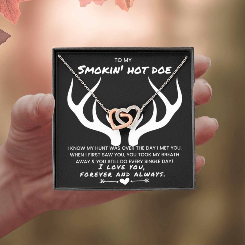 Smokin hot doe necklace Outlet