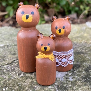 Peg wood bear family, miniature bears, three little bears, dollhouse friends, woodland animal minis