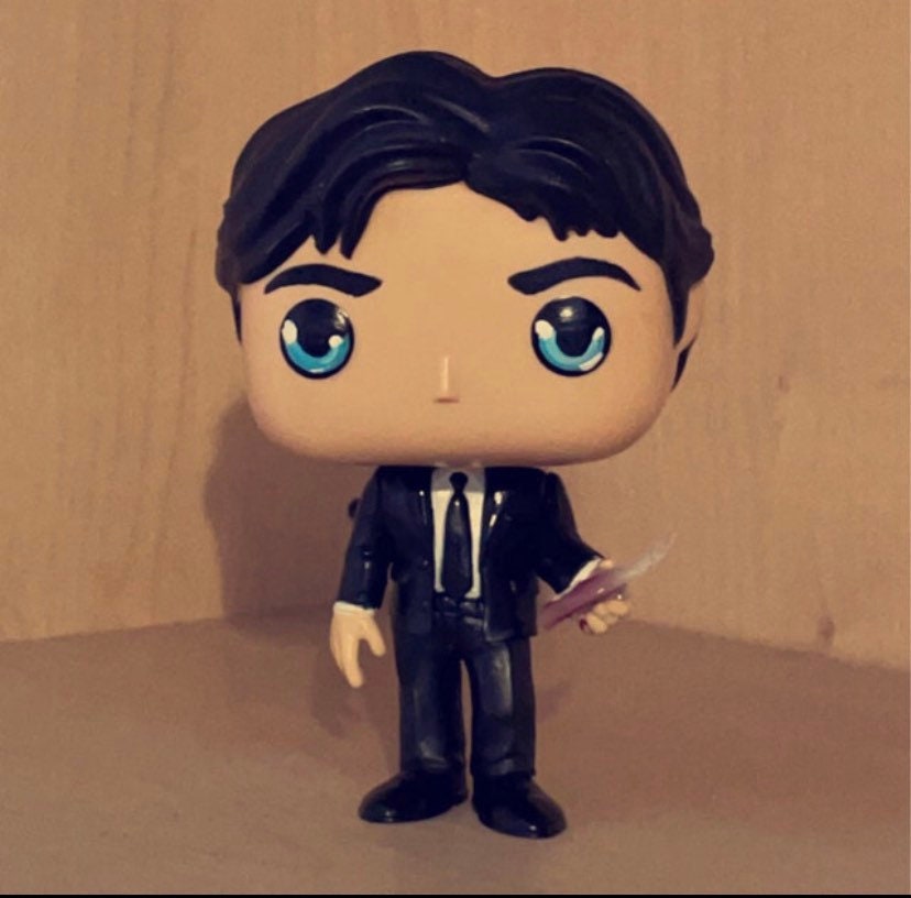 Damon Salvatore Funko Pop - Etsy Israel